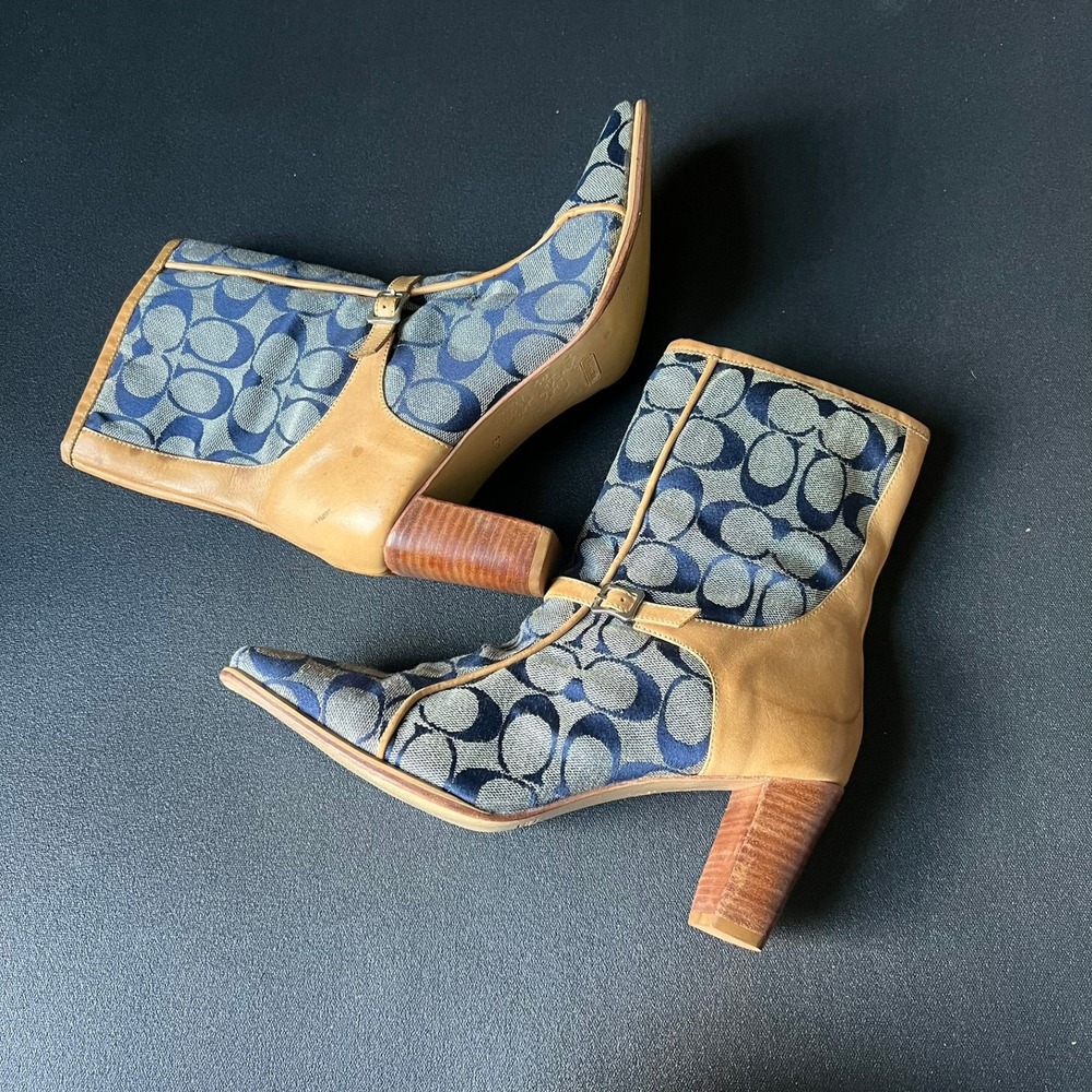 Vtg Coach Blue Signature Monogram Canvas Tan Leather Square Toe Boots 8.5 Y2k - Picture 9 of 13